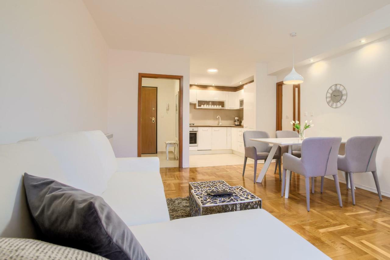 Apartment San Rocco Center Pula Exterior photo