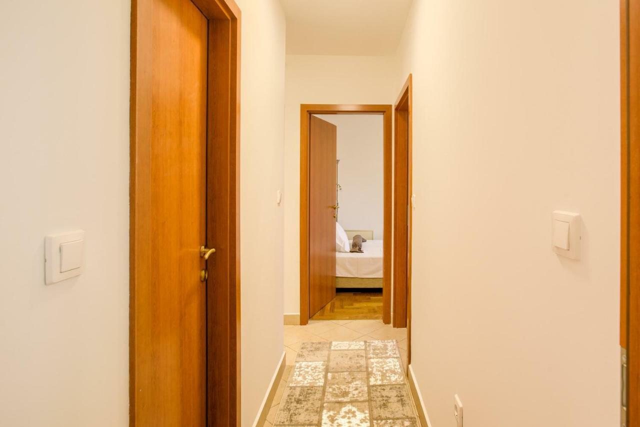 Apartment San Rocco Center Pula Exterior photo